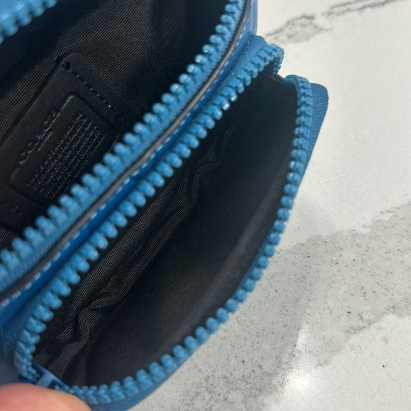 COACH CH073 Signature Leather Sprint Belt Bag. COLOR: Blue Jay
