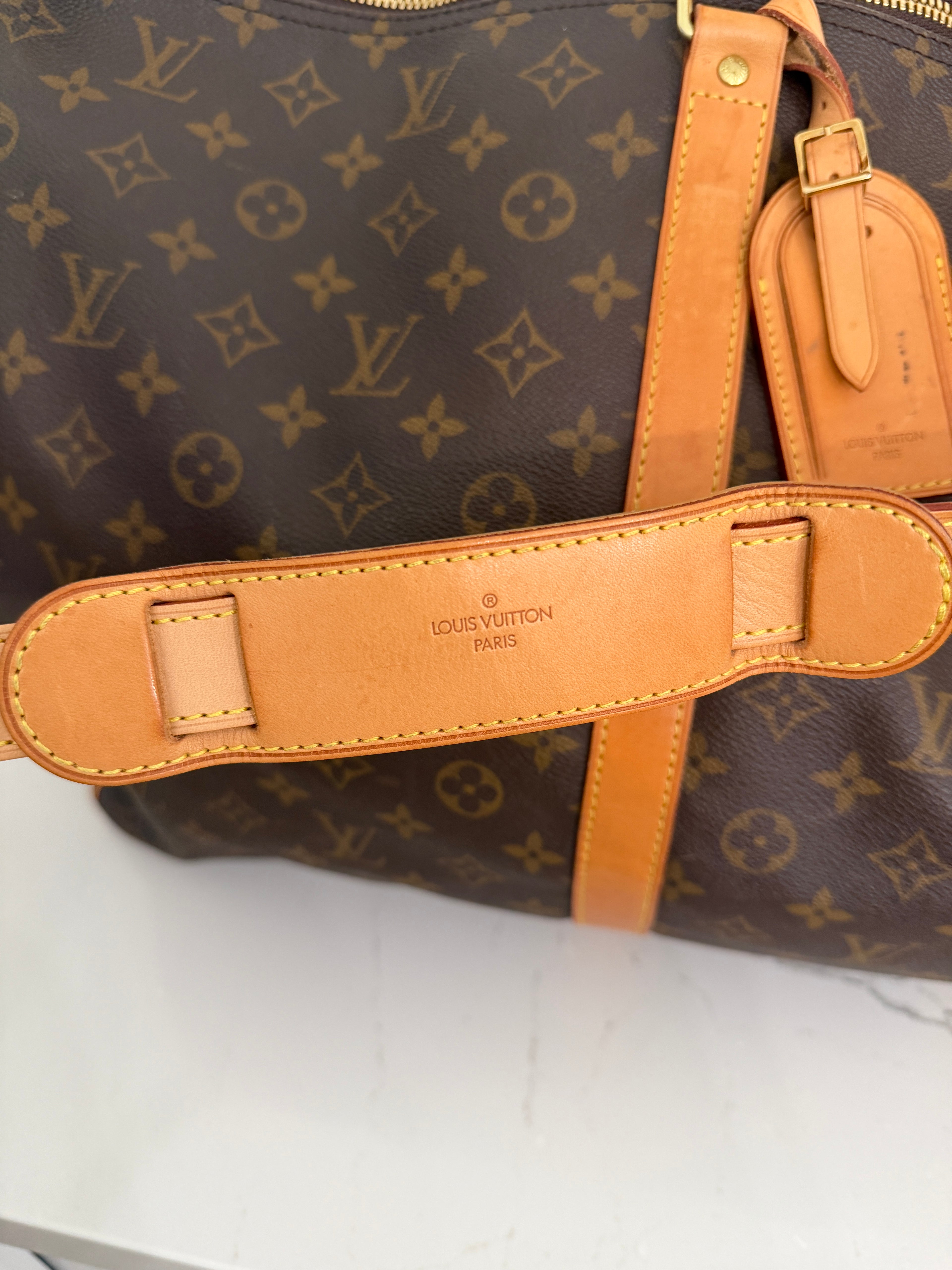 Authentic Louis Vuitton Keepall 60 Bandouliere in Iconic Monogram