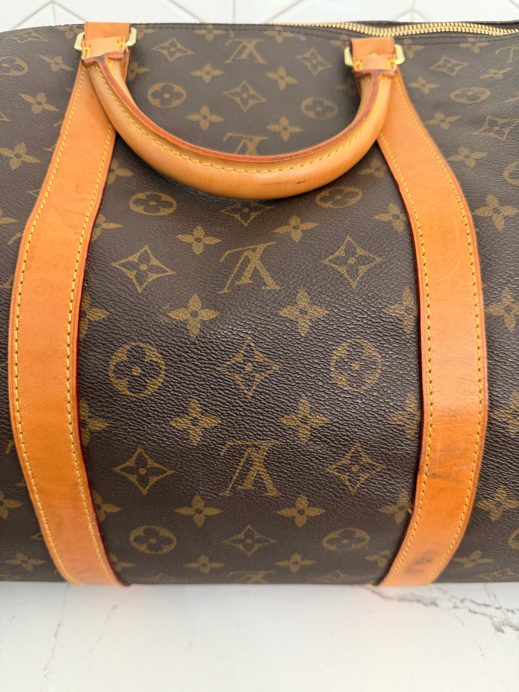 Authentic Louis Vuitton Keepall 60 Bandouliere in Iconic Monogram