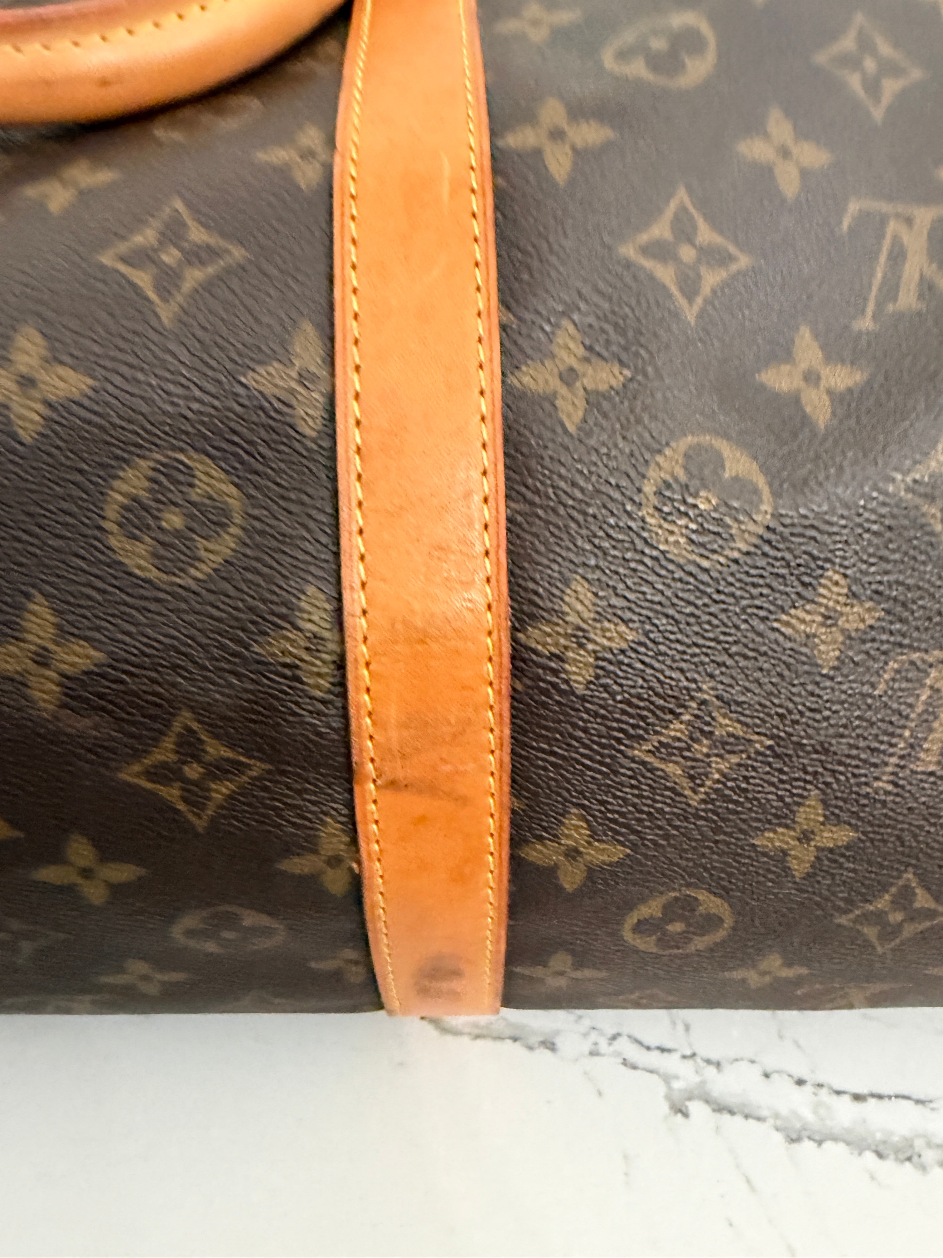 Authentic Louis Vuitton Keepall 60 Bandouliere in Iconic Monogram
