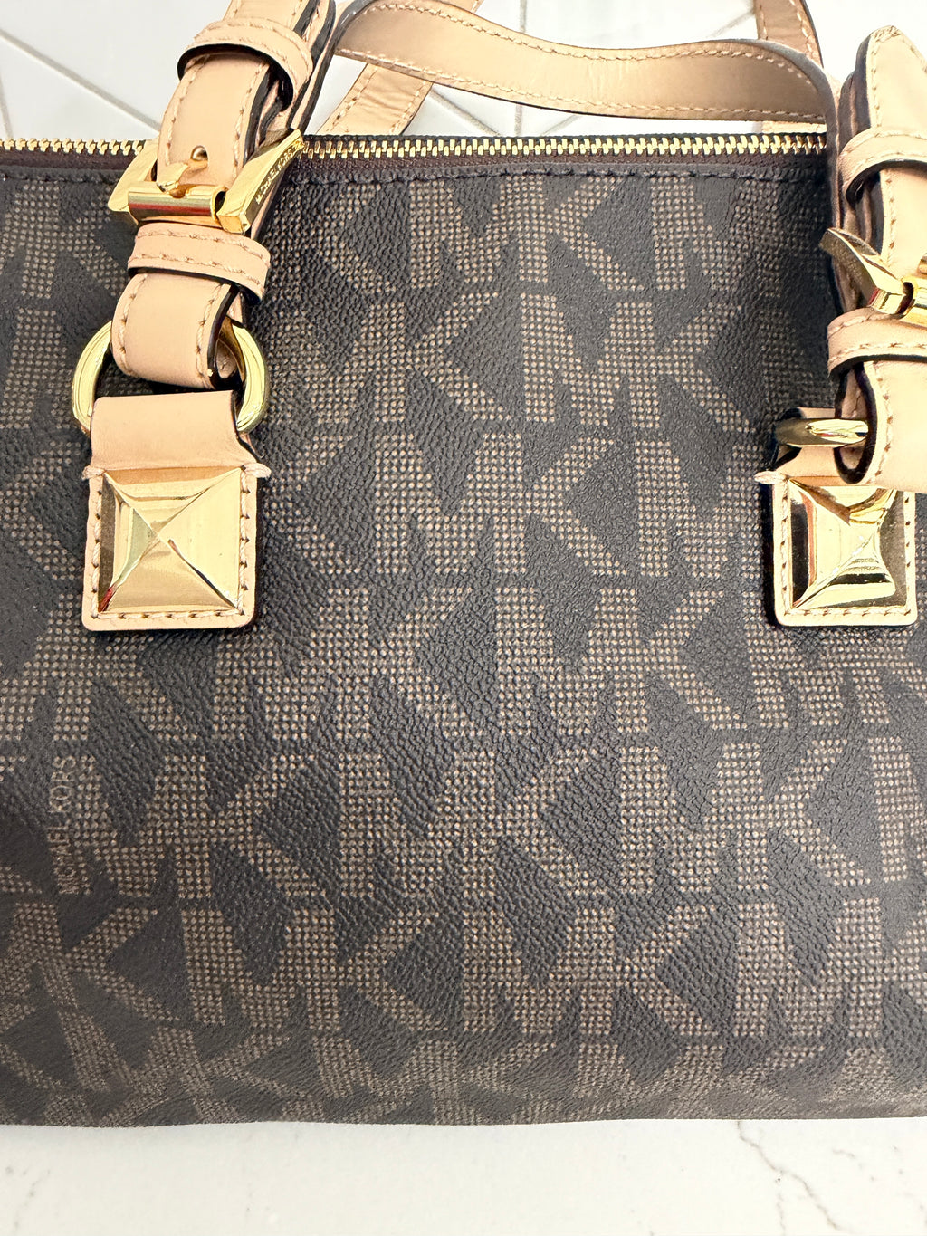 Michael Kors Grayson Medium Satchel