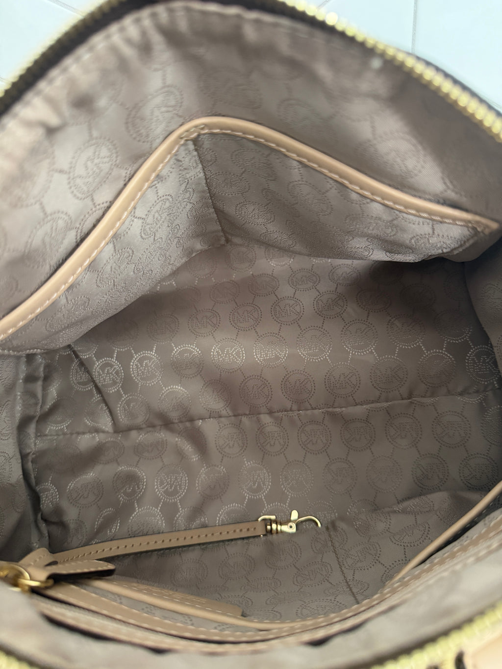 Michael Kors Grayson Medium Satchel