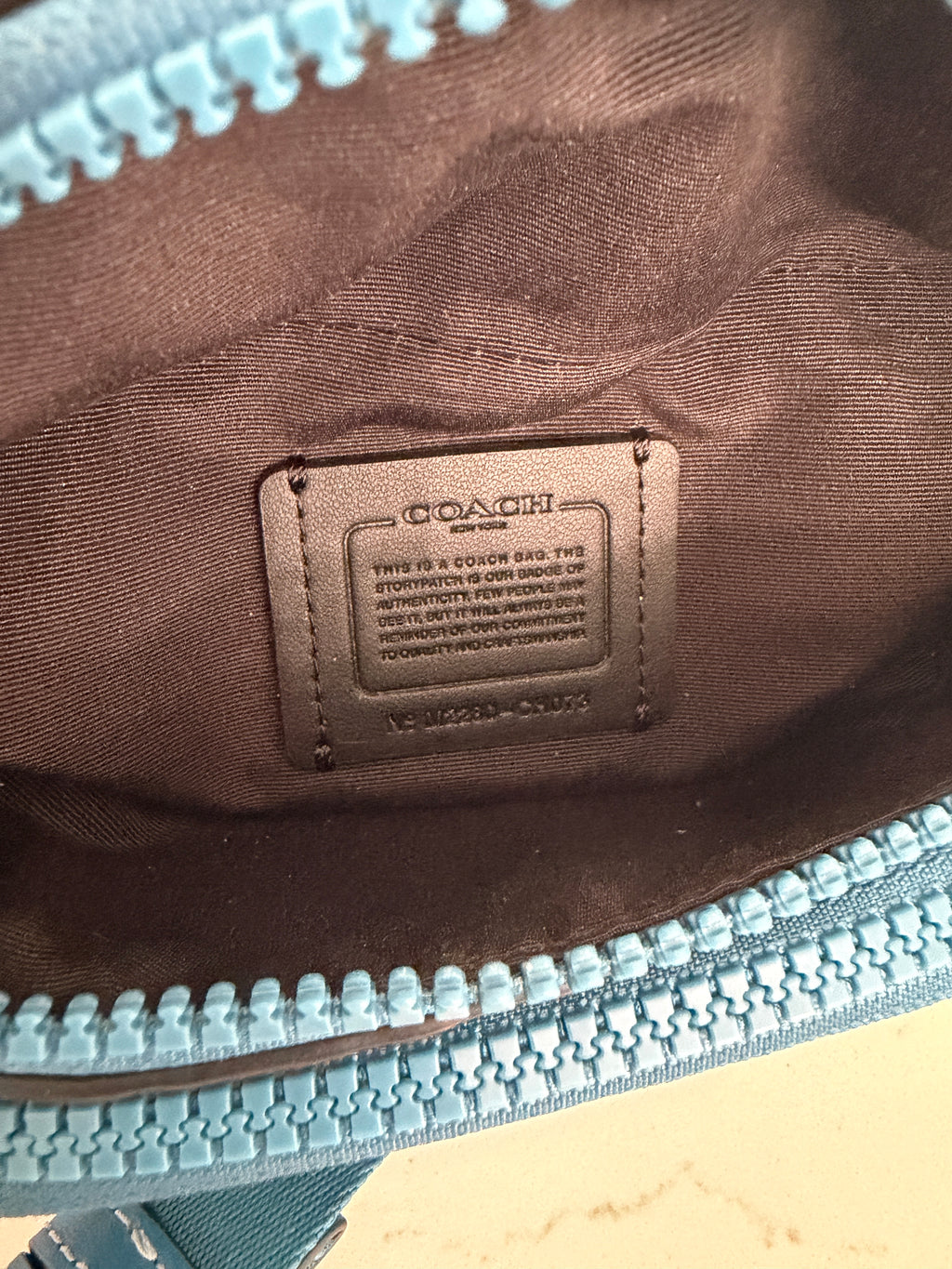 COACH CH073 Signature Leather Sprint Belt Bag. COLOR: Blue Jay